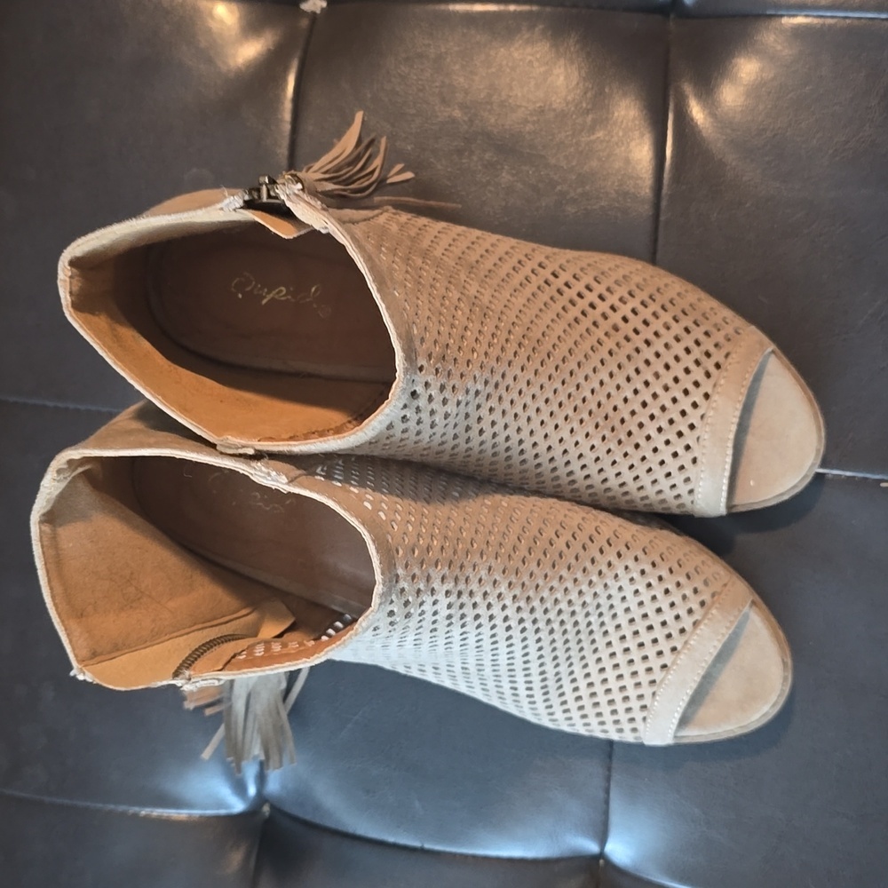 Quipd beige ankle boots - Picture 2 of 5